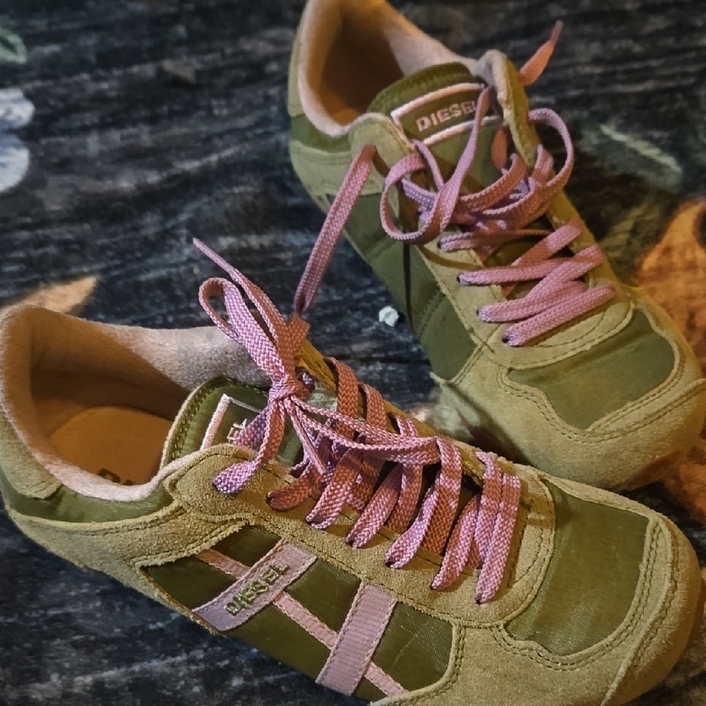 Diesel Women's Olive and Lavender Sneakers
